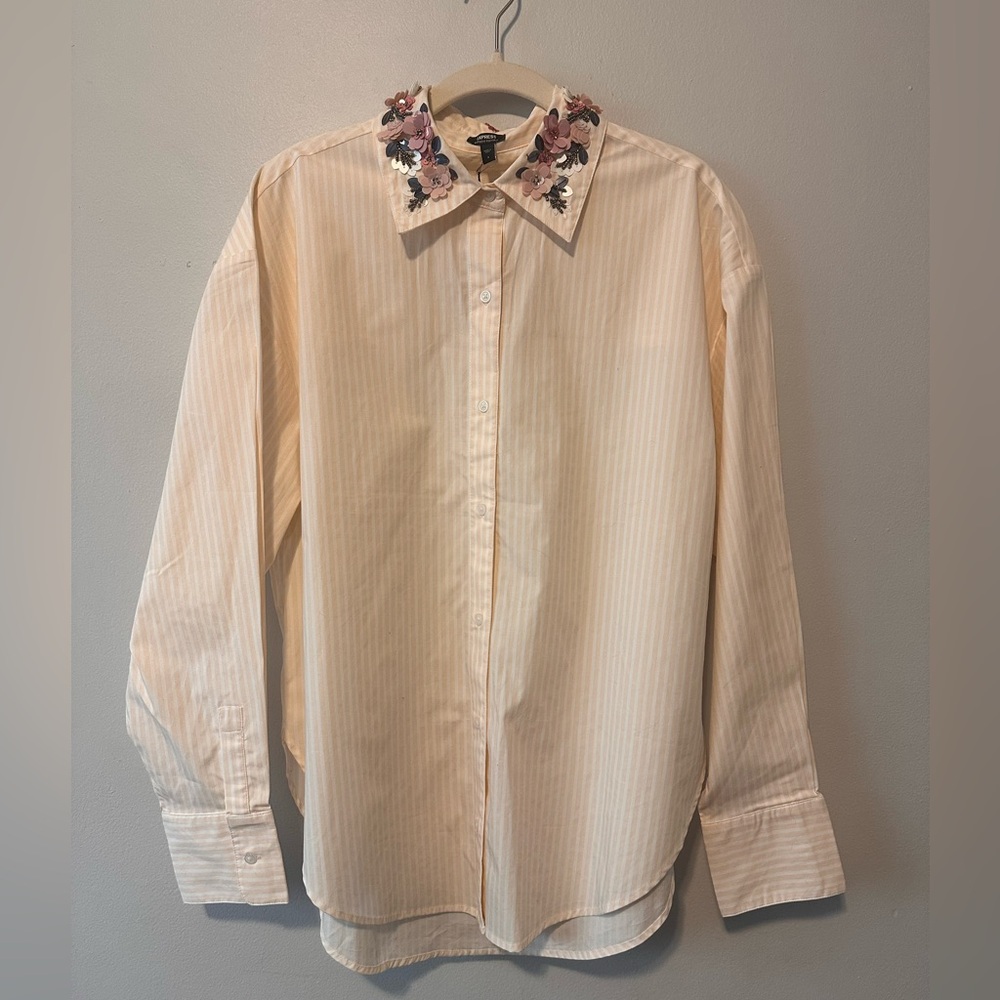 Express Boyfriend Pale Pink Striped Button Up Long Sleeve Blouse w/Beaded Collar